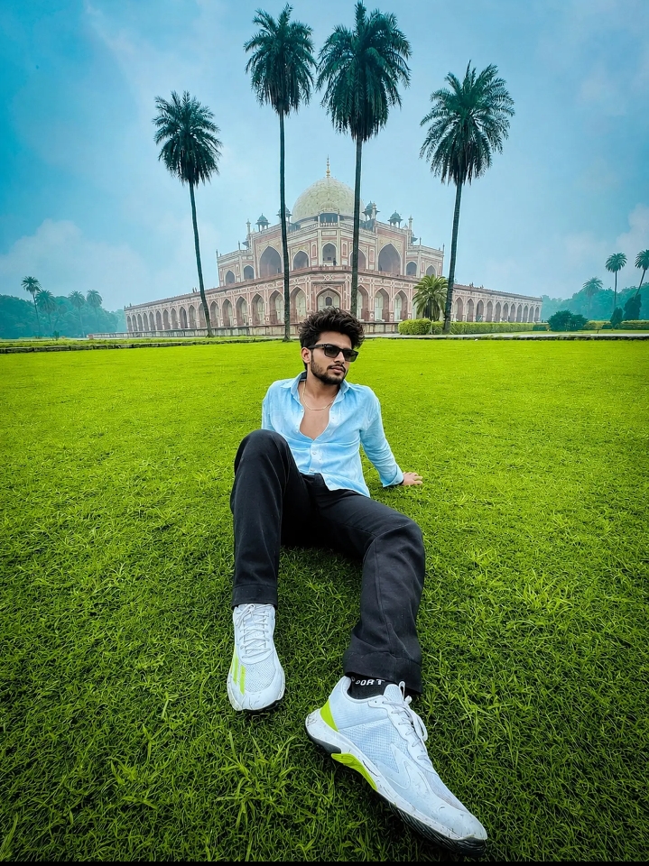 Use the uploaded reference photograph as the ...